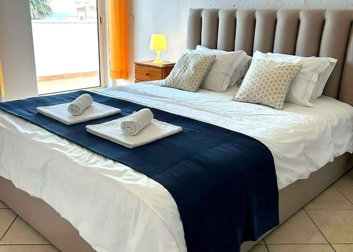 Casa de Férias Vila Praia Apartment *
